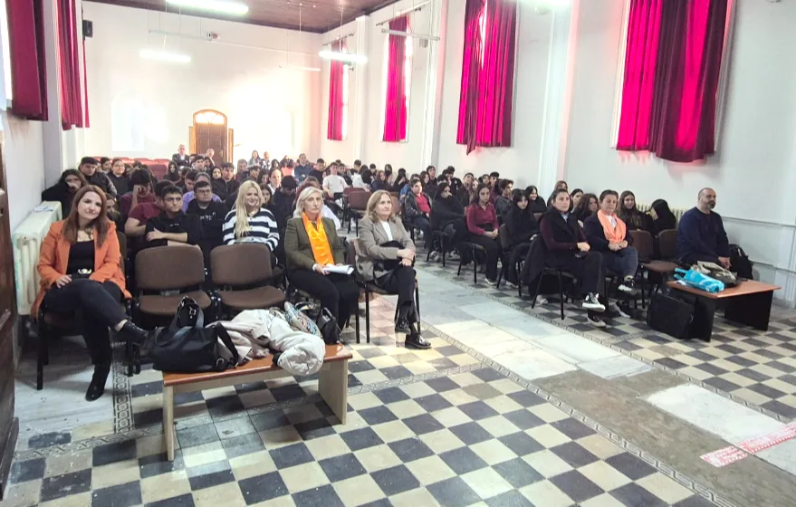 Dijital Dunyada Siddet Seminer 2 - Edirne’de “Dijital Dünyada Şiddet” konulu seminer düzenlendi