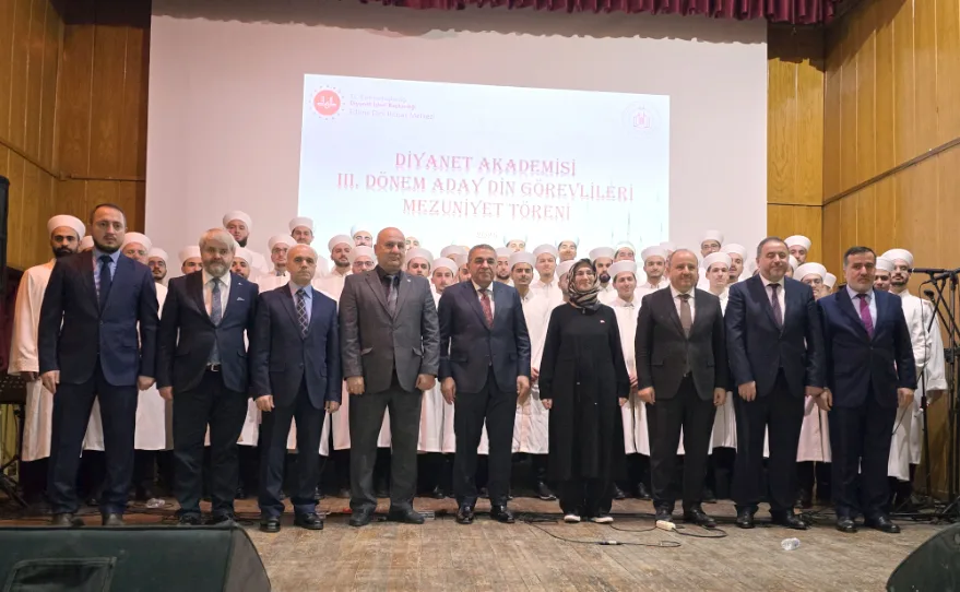 Edirne Dini İhtisas Merkezi’nde mezuniyet coşkusu