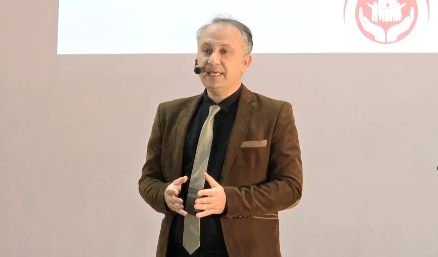 Egitim ABC Panel 2 - Uzman isimden ailelere hayati tavsiyeler