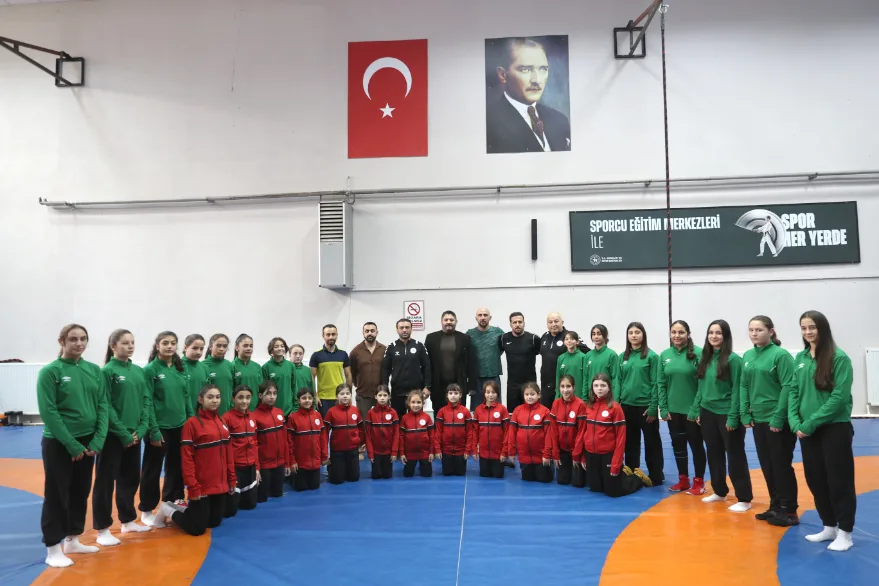 Guresciler 2 - Edirne, güreşte hem minderde hem er meydanında iddialı