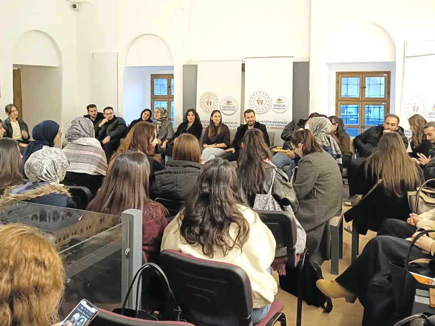 Edirne’de “Helva Sohbetleri” geleneği gençlerle yaşatıldı     