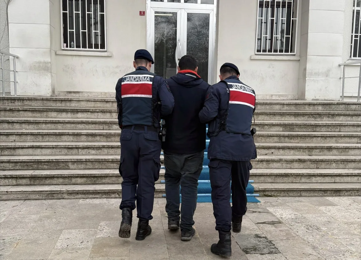 Edirne’de yakalanan 2 FETÖ üyesinden 1’i tutuklandı