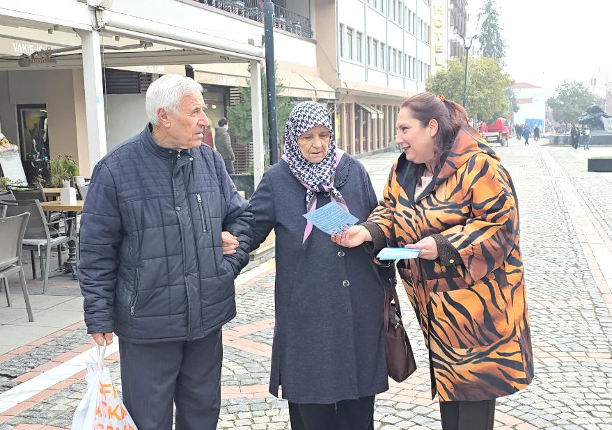 Insan Haklari Gunu 2 - Saraçlar Caddesi’nde İnsan Hakları’na dikkat çektiler