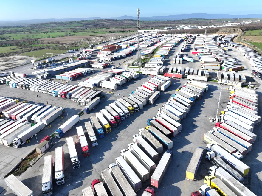 Yunan çiftçi eylemlerinin Türk tarafındaki TIR trafiğine olumsuz etkileri sürüyor