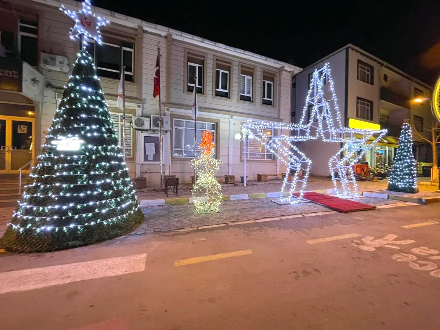 Lalapaşa ışıl ışıl yeni yıla hazırlanıyor