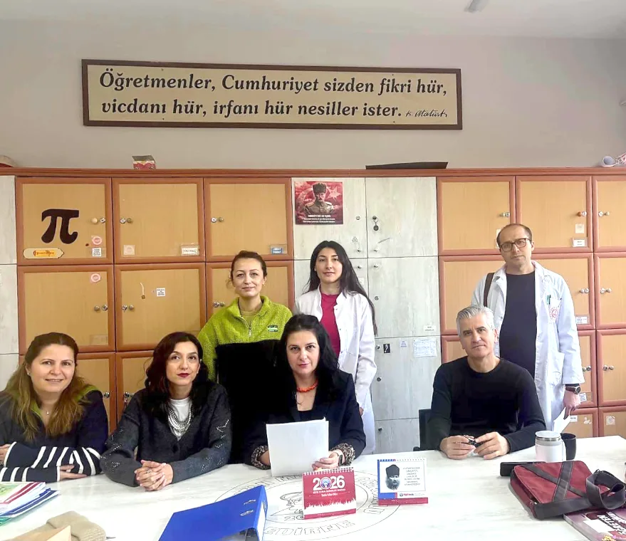 Ogretmenler 2 - “Öğretmene yapılan saygısızlık eğitimdeki çöküşün alarmıdır”