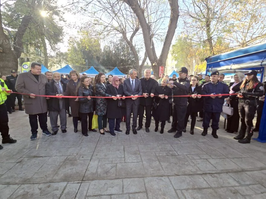 Polis Esleri Dernegi Kermes 3 - Edirne’de polis eşlerinden dayanışma kermesi