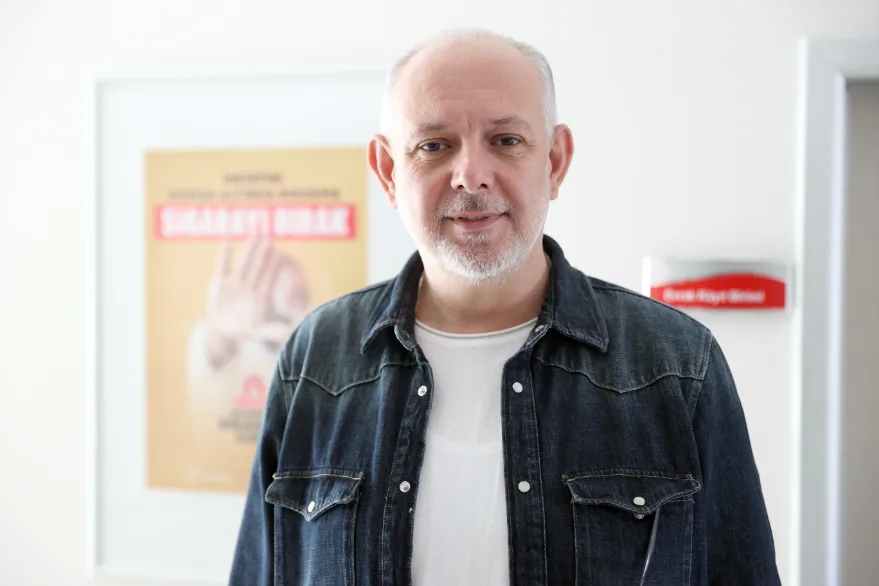 Valinin yanında yaşadığı öksürük krizi, onu sigaradan kurtardı