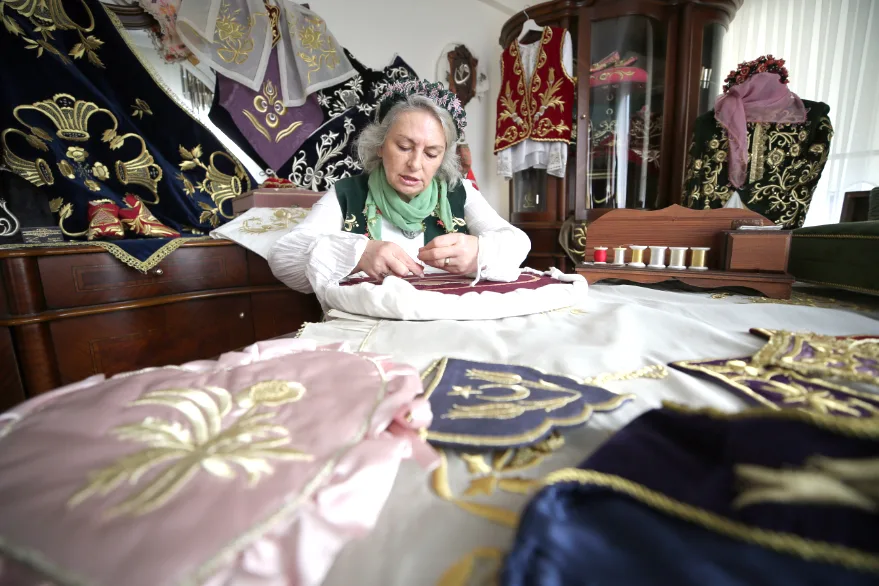 Edirne’de sim sırma sanatı ilmek ilmek yaşatılıyor