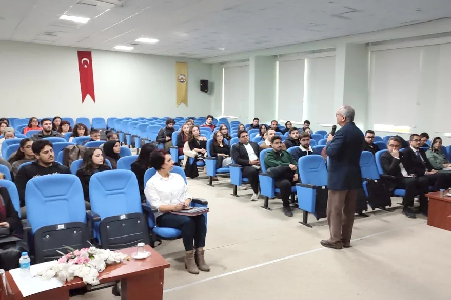 TÜ’de Öğrenci Topluluklarının talep ve önerileri değerlendirildi