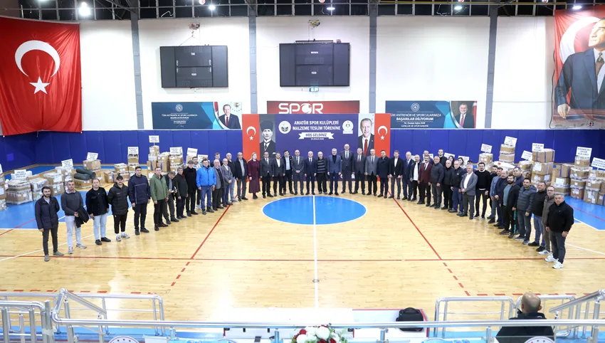 Kırklareli’nde amatör spor kulüplerine malzeme yardımı yapıldı