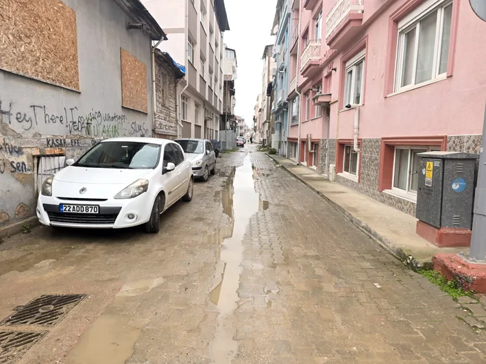 Kotu yollar ve caddeler 5 - “Kaleiçi değil, Çamuriçi”