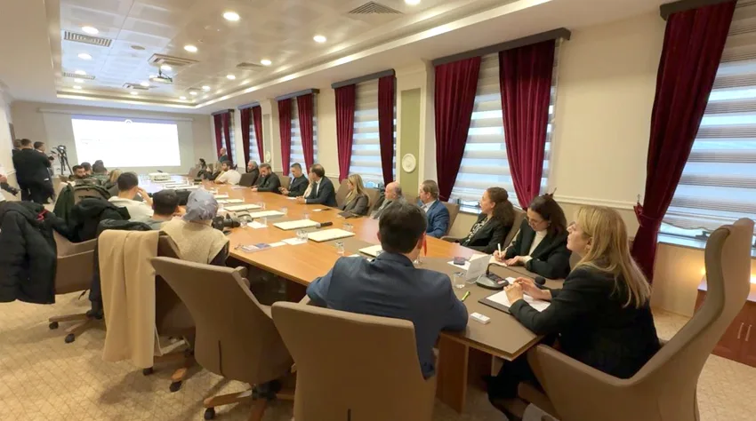KLÜ Rektörü Prof. Dr. Rengin Ak gazetecilerle bir araya geldi