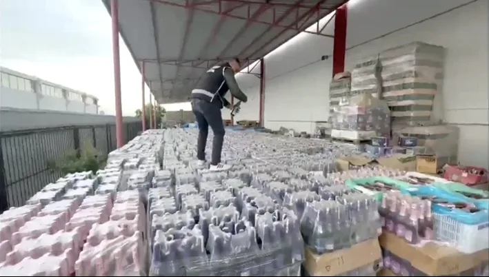 Sahte kacak alkolle mucadele 2 - Yılbaşı öncesi Edirne dahil 81 ilde sahte alkol operasyonu