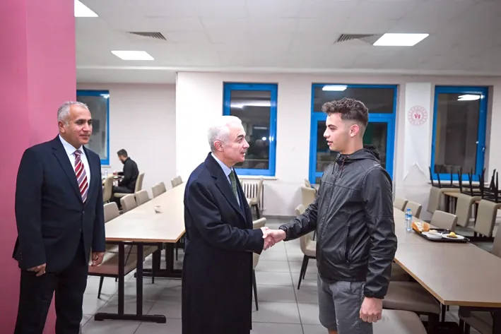 Semsettin sami inceleme 2 - Kırklareli Valisi Turan, öğrenci yurdunda incelemede bulundu