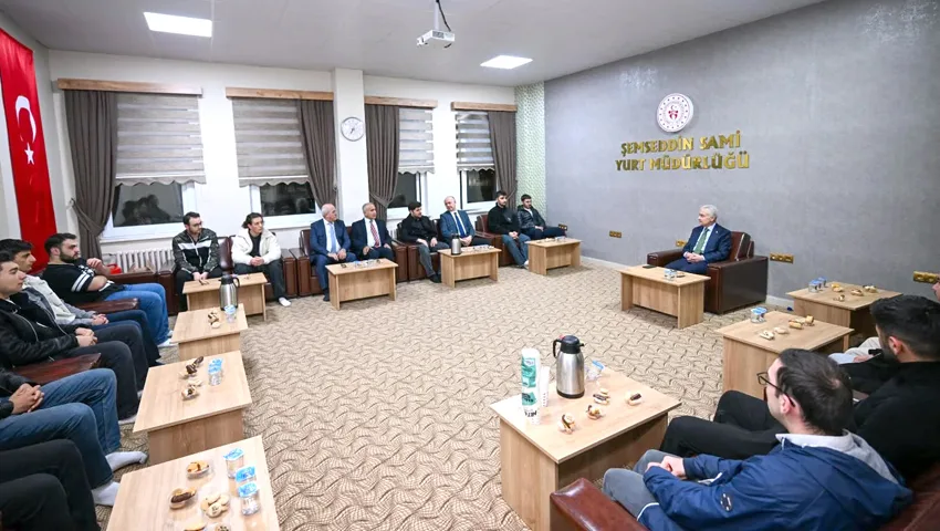 Kırklareli Valisi Turan, öğrenci yurdunda incelemede bulundu