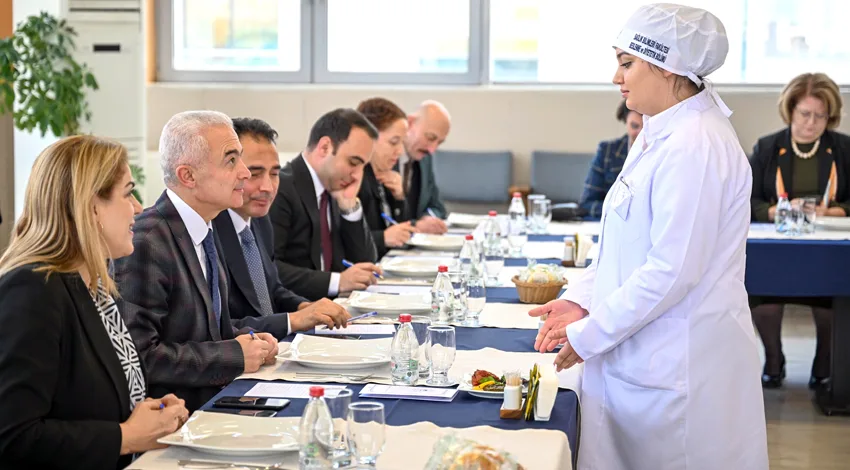 Kırklareli Valisi Turan, “Yöresel Lezzetler” etkinliğine katıldı