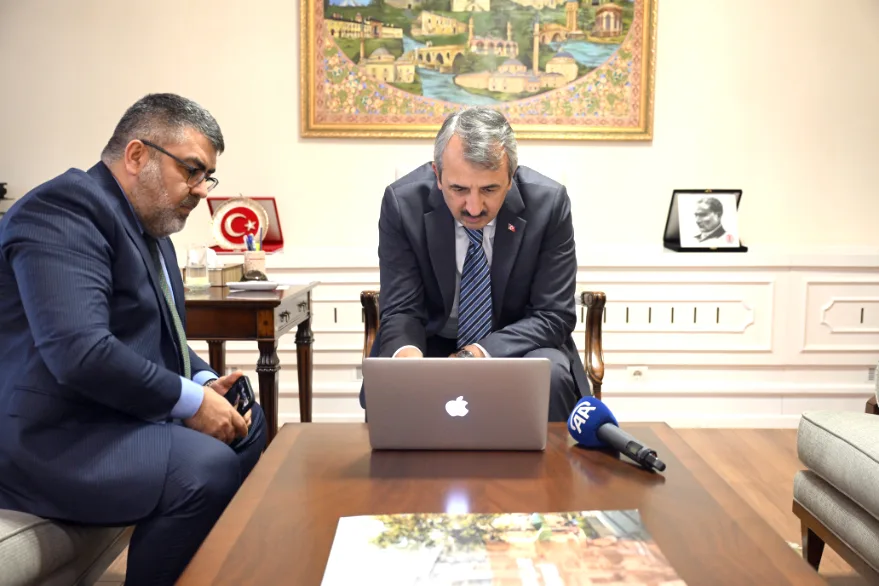 Vali Sezer, AA’nın “Yılın Kareleri 2025” oylamasına katıldı
