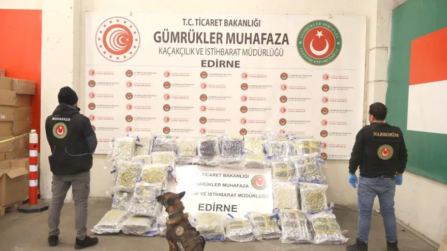 Kapıkule’de TIR’da 144 kilo 732 gram uyuşturucu ele geçirildi
