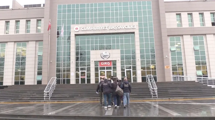 Tekirdağ’da FETÖ operasyonu: 4’ü aranan 5 kişi tutuklandı