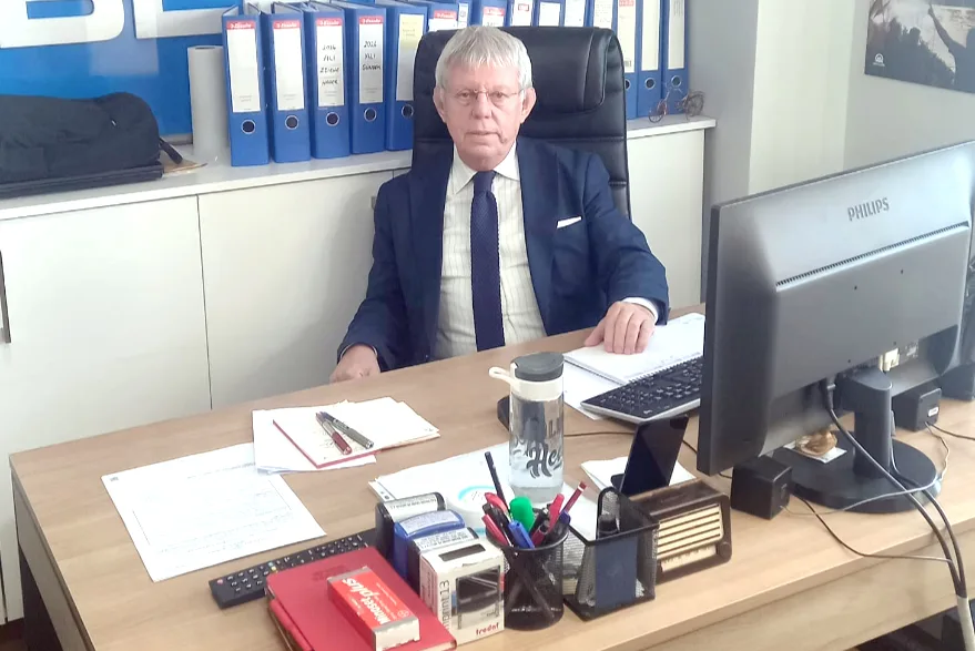 Adem Özsoy, gazetecilik yaşamını noktaladı