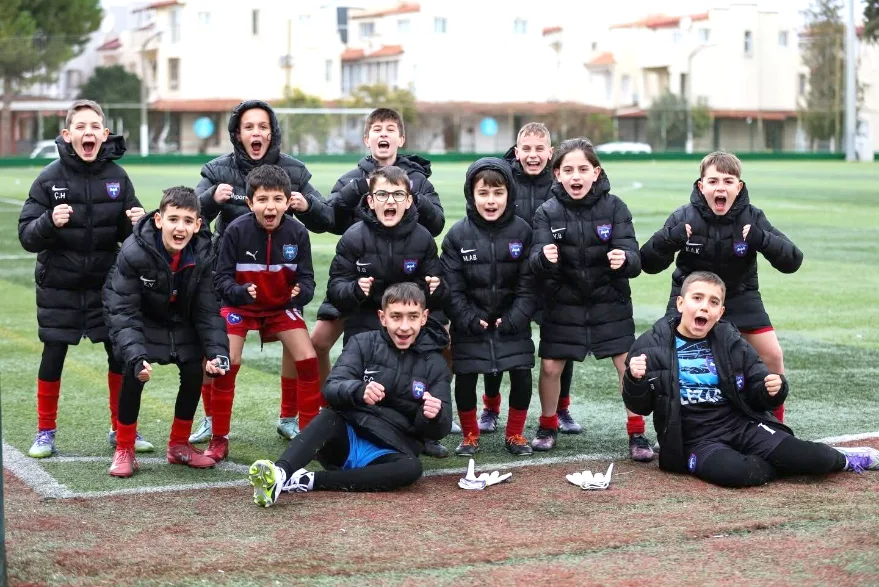 Edirne Birlik Spor, Gümüş Kupa’yı Edirne’ye getirdi