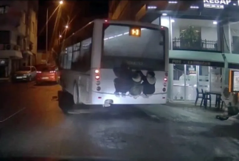Tekirdağ’da tehlikeli yolculuk
