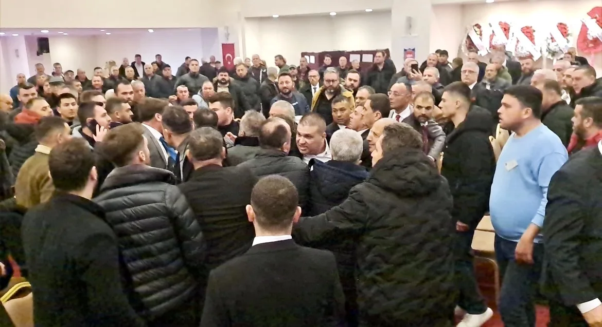 Edirne Şoförler ve Otomobilciler Odasının olağan Genel Kurulunda arbede