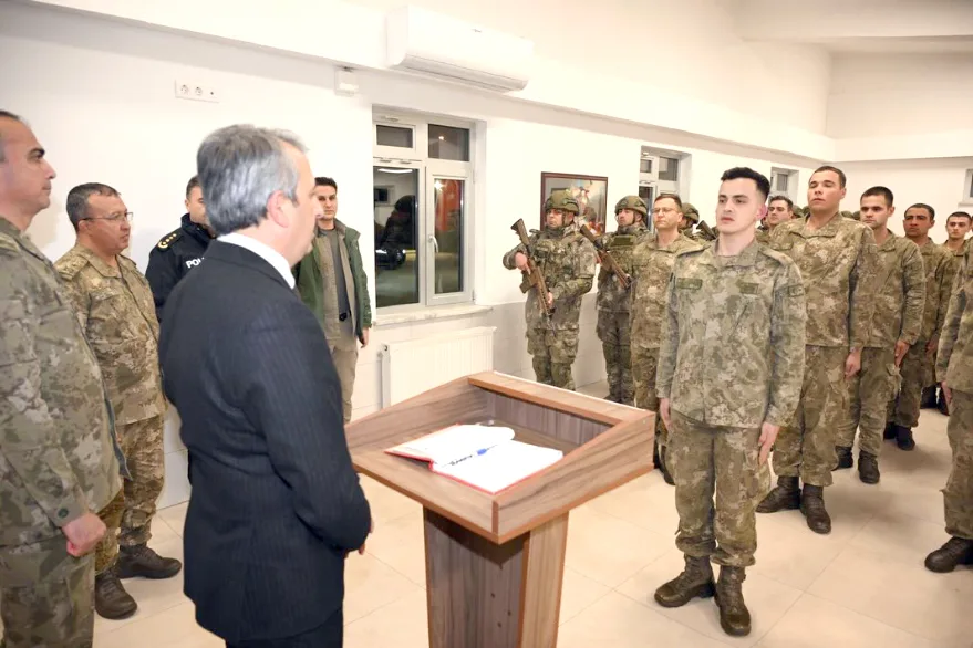 Vali Sezer Yeni Yil Ziyaretleri 8 - Vali Sezer, yeni yılı sahada karşıladı