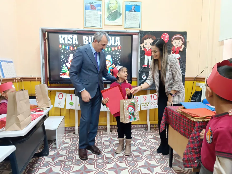 Karneler alındı, yarıyıl tatili başladı