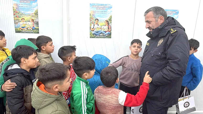 Tekirdağ Emniyet Müdürü Turanlı roman çocuklarla buluştu