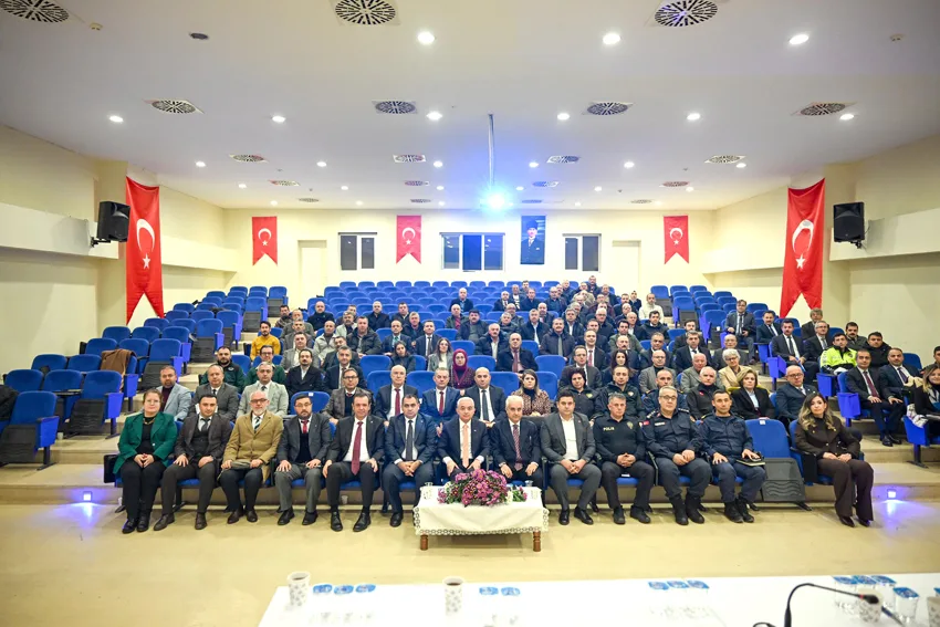 Kırklareli Valisi Turan, muhtarlarla bir araya geldi