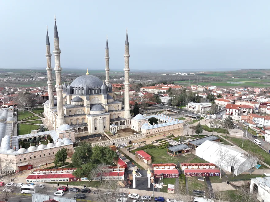 Ramazan Sokağı sahura kadar süren programlarla ayın coşkusunu yaşatacak