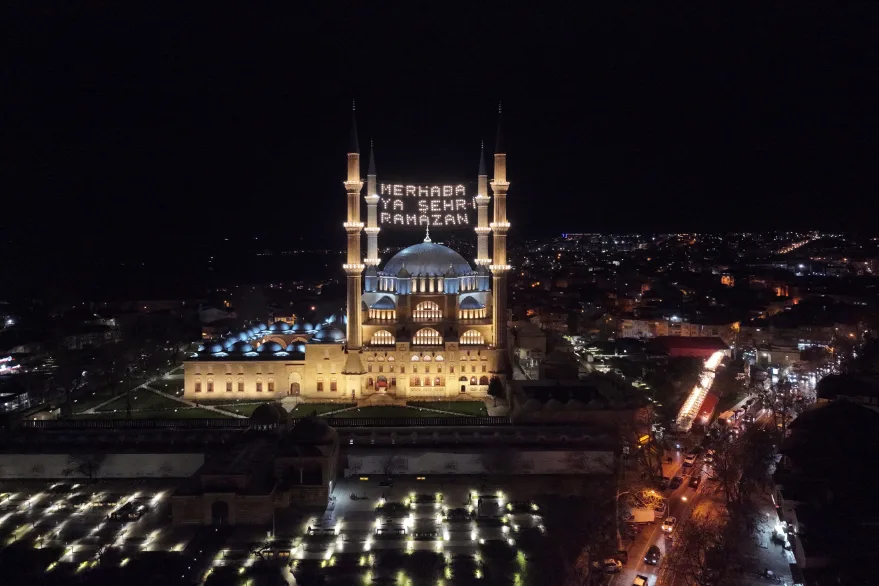 Selimiye, yeni aydınlatmasıyla göz kamaştırdı