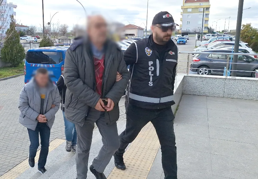 Kırklareli’ndeki zimmet soruşturmasında 2 belediye personeli tutuklandı
