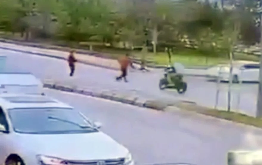 Edirne’de motosikletin çarptığı dede ve torunu yaralandı