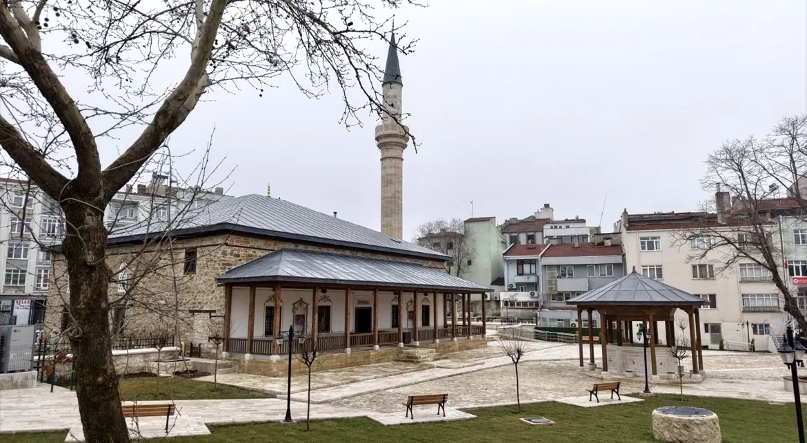 Restorasyonu tamamlanan Muradiye Camisi ibadete açıldı
