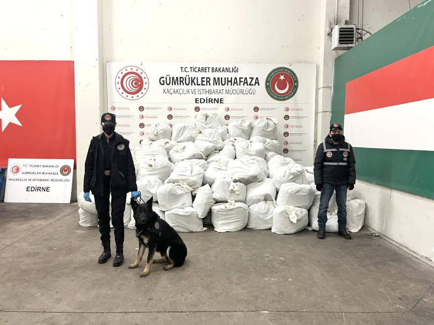 Kapıkule’de 914 kilogram esrar ele geçirildi
