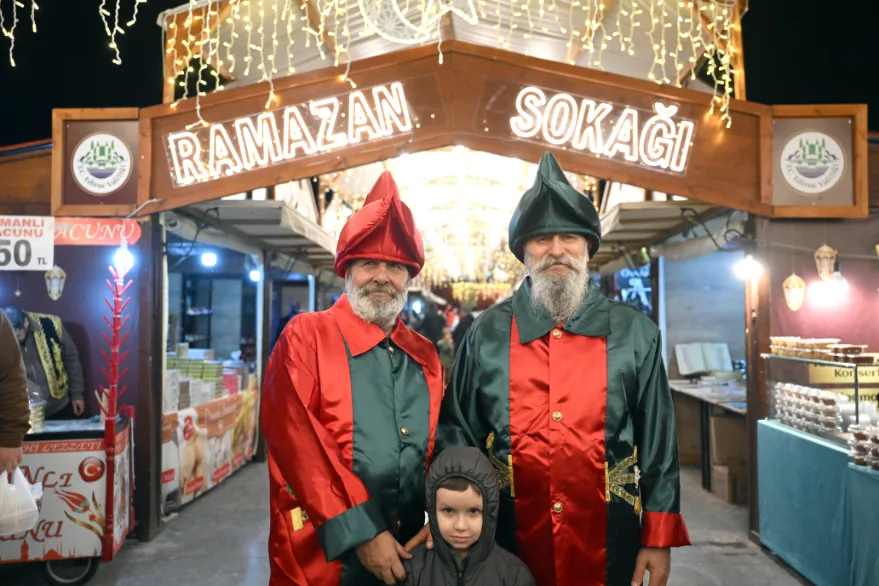Ramazan Sokagi 2 - Selimiye Meydanı’nda kurulan Ramazan Sokağı açıldı