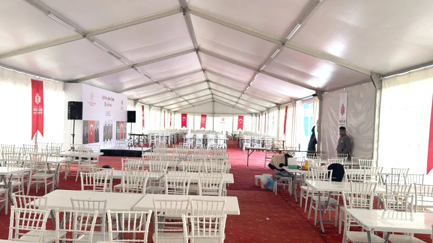 TU Iftar Cadiri 2 - Vakıflardan TÜ kampüsüne 500 kişilik iftar çadırı