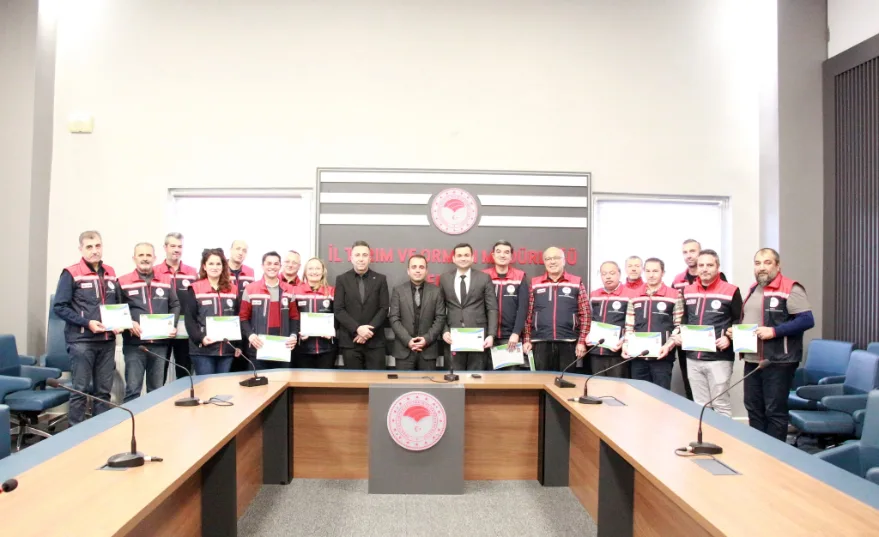 Veteriner Hekim ve Sağlık Teknikerlerine Başarı Belgesi