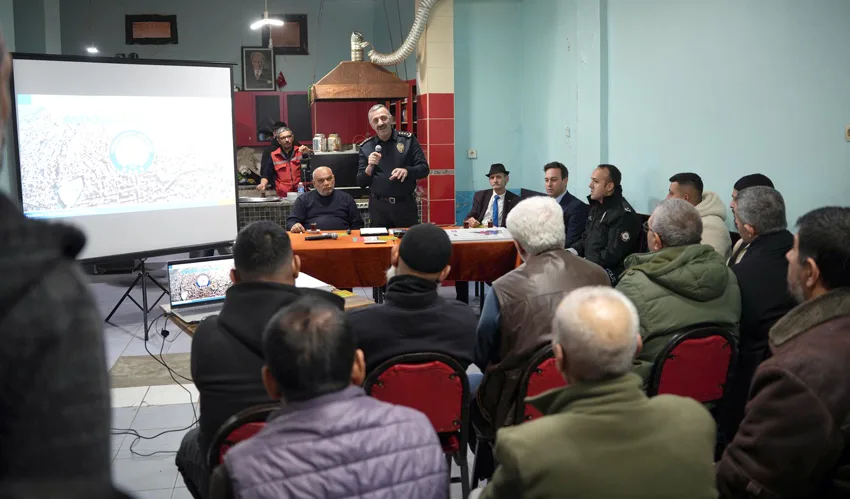 Tekirdağ Emniyet Müdürü Turanlı Roman vatandaşlarla bir araya geldi