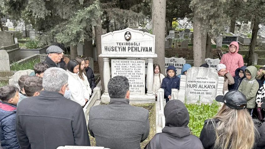 “Kaybeden gazoz içer” sözüyle hatırlanan Kırkpınar efsanesi Hüseyin pehlivan Tekirdağ’da dualarla anıldı