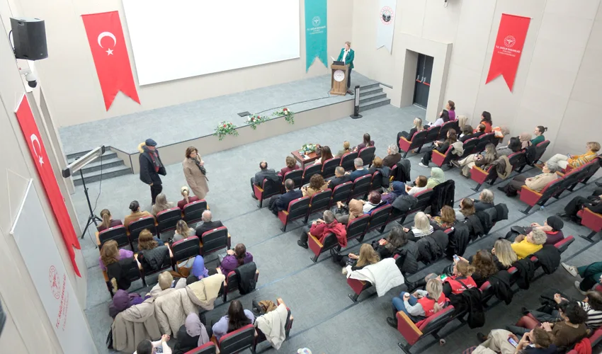 Kırklareli’nde Kanserle Mücadele Konferansı düzenlendi