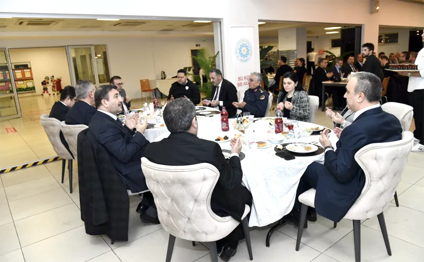 Tekirdağ Valisi Soytürk, öğretmenlerle iftar yaptı