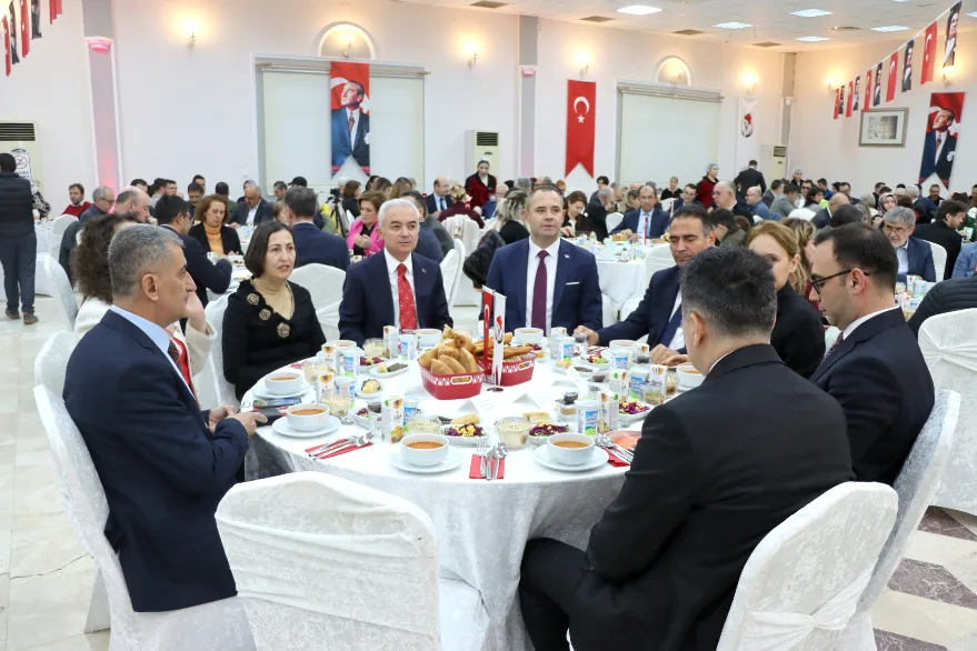 Kırklareli’nde protokol üyeleri iftar programında buluştu