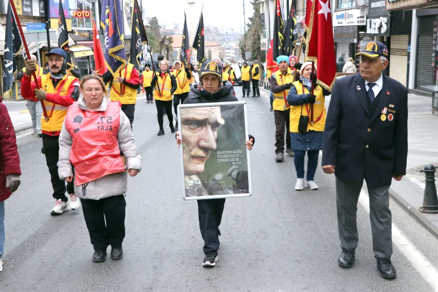 Tekirdağ’da 57 gönüllü 57. Alay’ın izinde Çanakkale yürüyüşüne uğurlandı