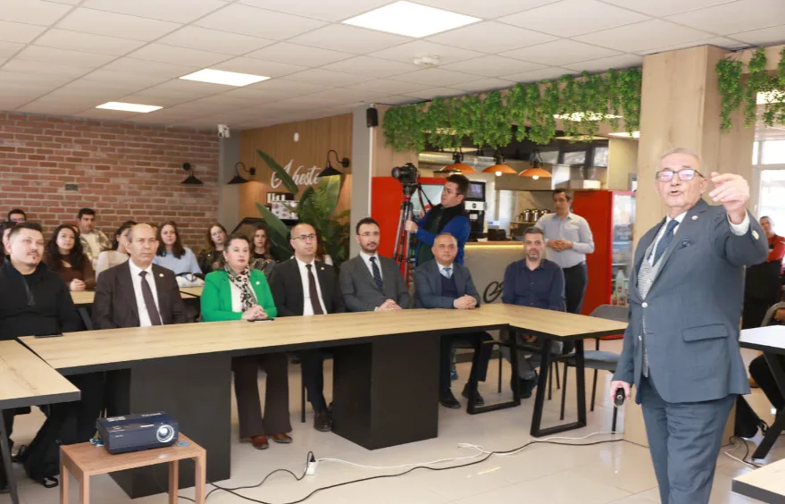 Bilim Kafe’de “Türkiye’nin Deprem Gerçeği” konuşuldu