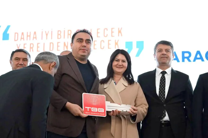 Gencan, TBB’nin araç teslim törenine katıldı