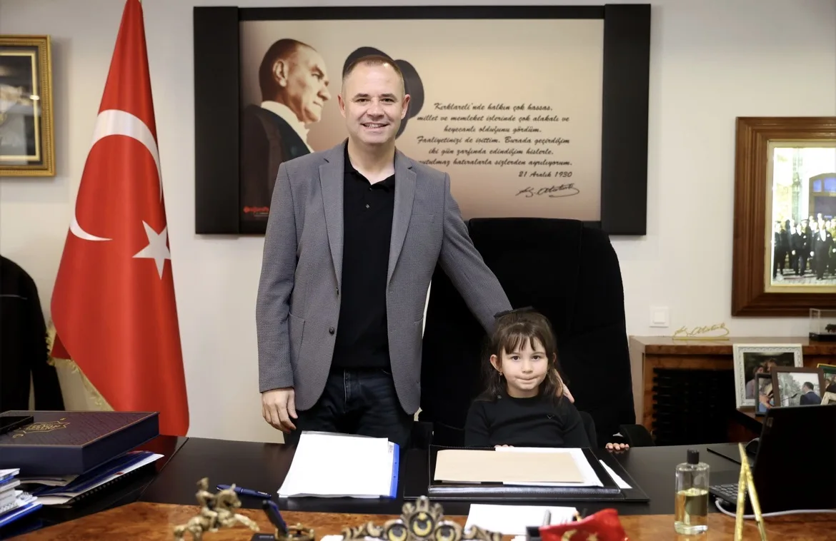 Minik Zeynep’in çevre uyarısı takdir topladı